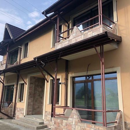 Casa Francesca Apartment Comanesti  Exterior photo